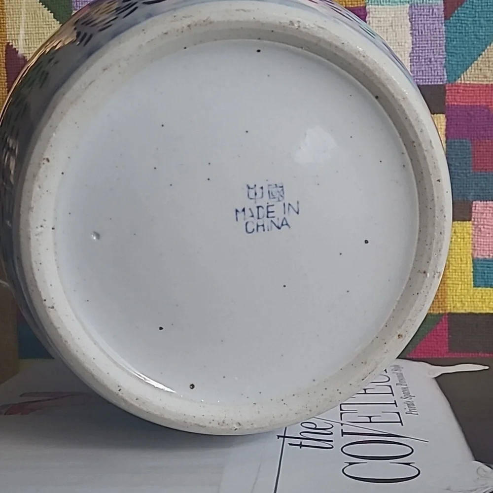 BLUE & WHITE CHINOISERIE DOUBLE HAPPINESS JAR
